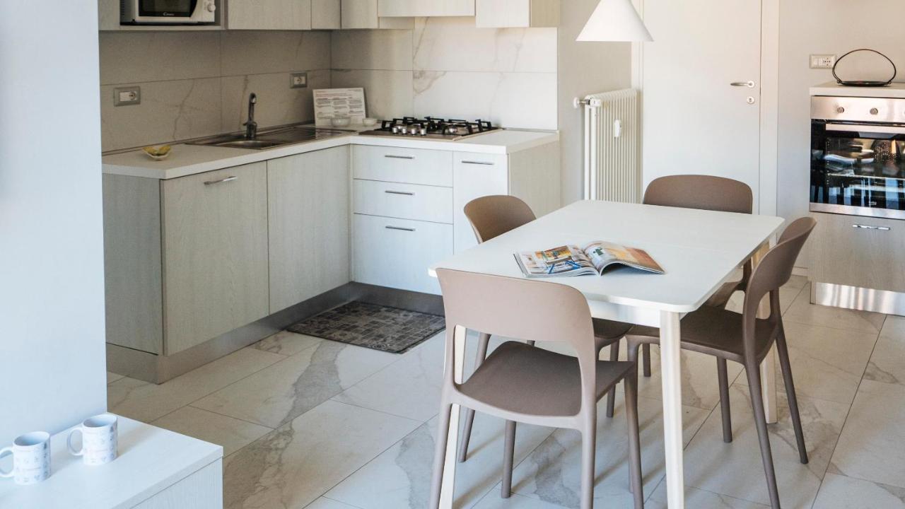Maison Olga - Incantevole Nuovo Trilocale Vista Mare Con Parcheggio Borghetto Santo Spirito Luaran gambar