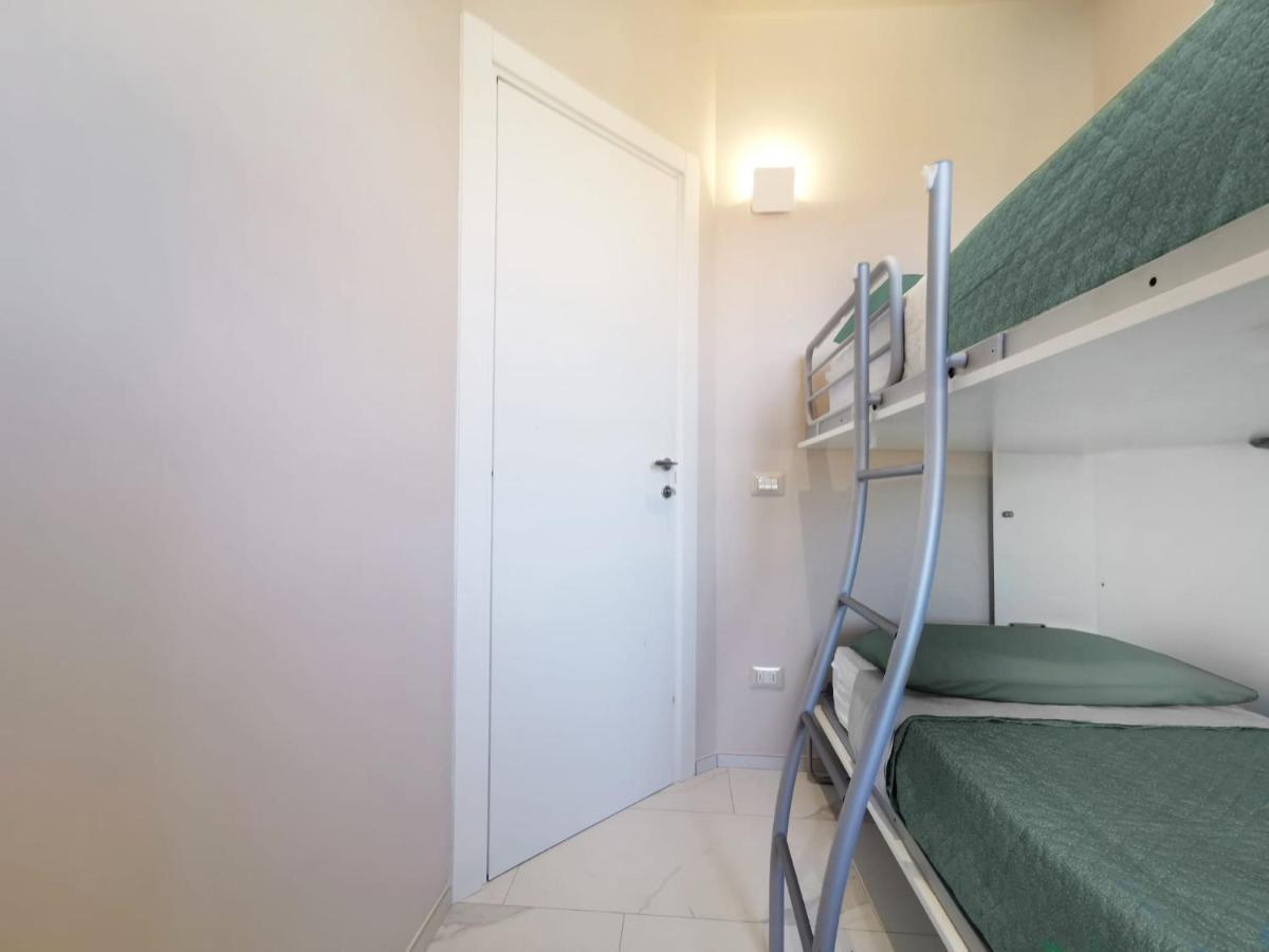 Maison Olga - Incantevole Nuovo Trilocale Vista Mare Con Parcheggio Borghetto Santo Spirito Luaran gambar